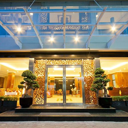 Diamond Hotel Пномпень Экстерьер фото