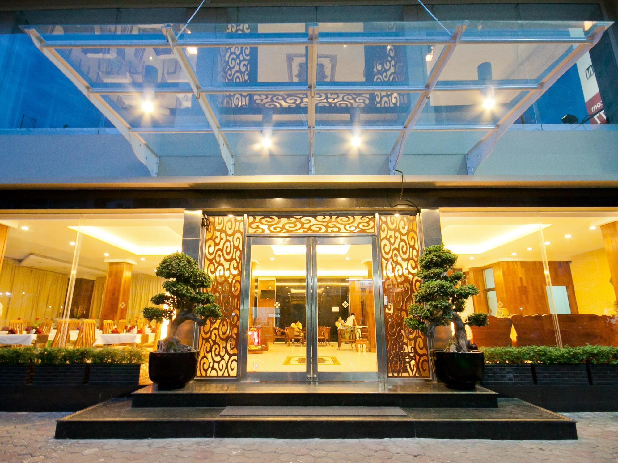 Diamond Hotel Пномпень Экстерьер фото